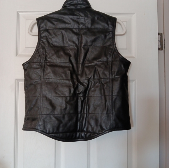 Gap Leather Vest Size M Black Women's Vintage Soft Biker Look with rounded fisht - Picture 3 of 5